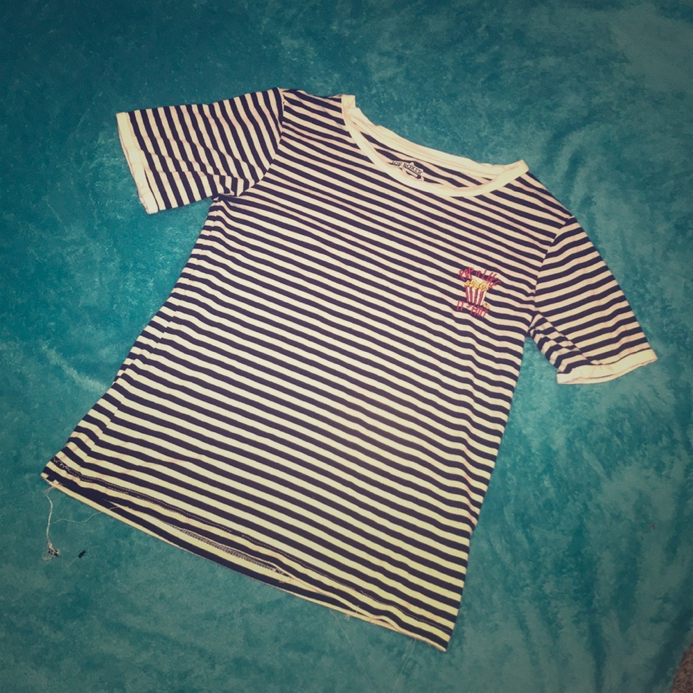 Stripped tshirt 🍿